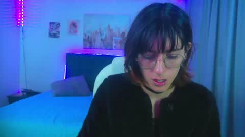 goth_minerva online show from July 14, 1:50 pm