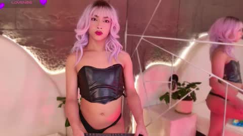 gracefoxy online show from March 3, 1:18 pm