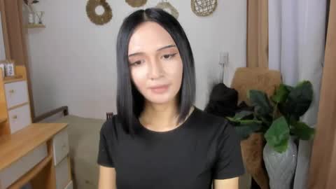 Haily online show from April 25, 1:37 pm