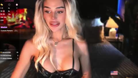 zyragoddes online show from November 16, 9:14 pm