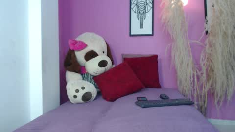       online show from October 9, 12:06 pm