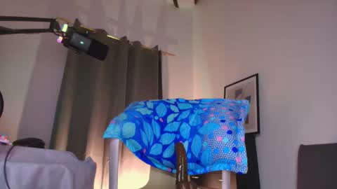 heaven_puertas online show from September 15, 5:56 am