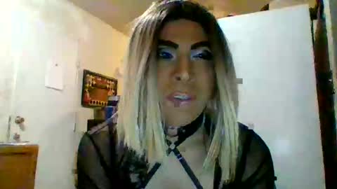 hihheelstranny online show from March 15, 9:01 am