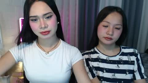 hoelymolly online show from April 25, 7:22 pm