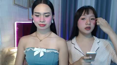 hoelymolly online show from April 27, 8:18 pm