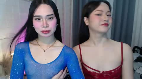 hoelymolly online show from June 5, 6:14 pm