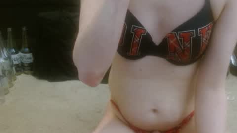 Holly Hawkes online show from February 8, 12:28 am