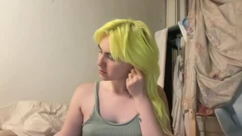 Emi Rose online show from June 16, 5:32 am
