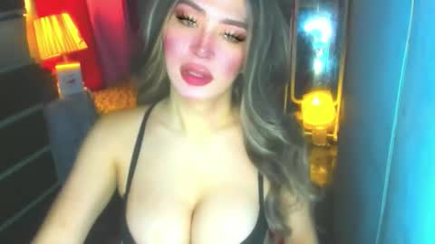 T A N Y A online show from October 14, 12:22 am