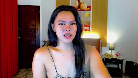 nathalie online show from October 3, 4:07 pm