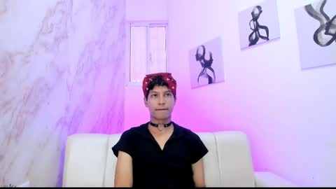 iamgigy online show from April 30, 6:56 pm
