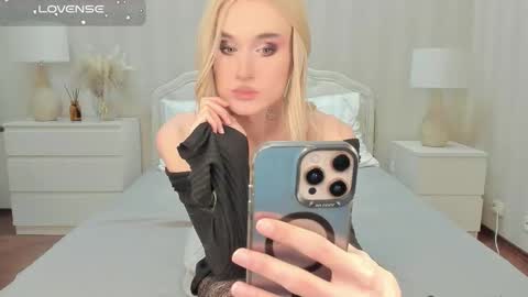 Kesha     - subscribe for more explicit content online show from March 17, 12:07 pm