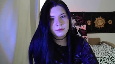 Vella online show from May 5, 2:23 pm