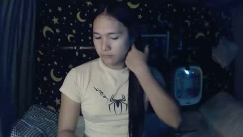 Snapshot of insulting_whoreifica chatting on October 15, 11:10 am MAXINE online show from October 15, 11:10 am