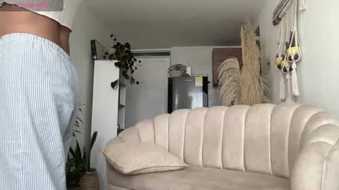 Isabella online show from June 21, 1:14 pm