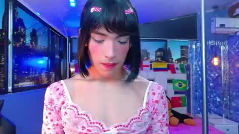 isaacnova online show from June 14, 1:45 pm