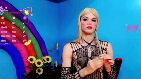 Isabella Kirk online show from June 18, 11:37 am