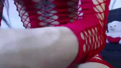 isaxxxth online show from December 6, 6:55 pm