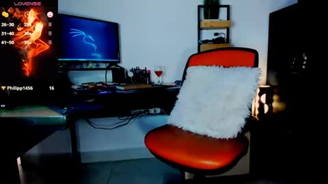 Issabella Davinci online show from October 9, 7:04 pm