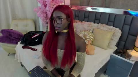 Iseey online show from February 23, 9:26 pm