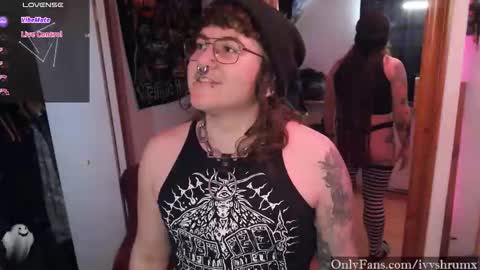 Ivy ShrumX online show from March 21, 1:51 am