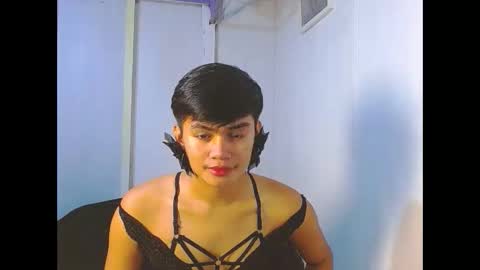 iya143 online show from October 19, 7:01 am