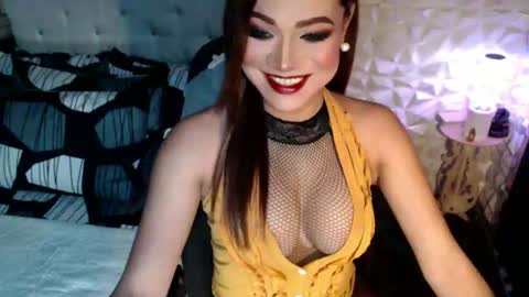 Snapshot of jacque_cole chatting on December 20, 2:30 am Jacque online show from December 20, 2:30 am