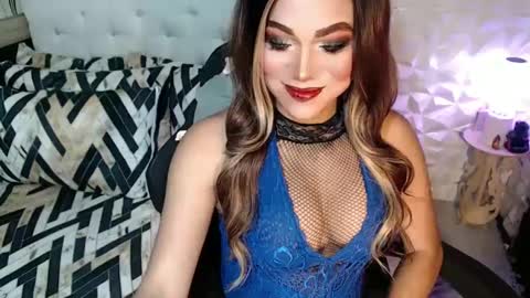 Snapshot of jacque_cole chatting on January 25, 10:50 pm Jacque online show from January 25, 10:50 pm