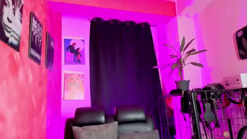 Jade Benett online show from April 30, 4:07 am