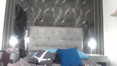 JeanySmit online show from April 25, 1:41 pm