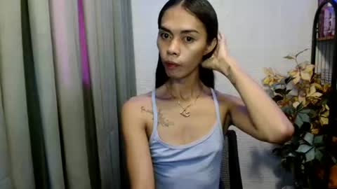 PRETTY JENNY online show from August 5, 3:45 am