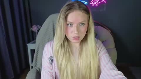 jes_solar online show from July 25, 4:05 pm
