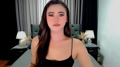 julie online show from April 25, 11:35 pm