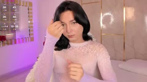 Jiggly online show from May 2, 9:42 pm
