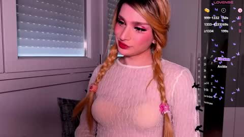 Julia online show from March 25, 4:12 pm