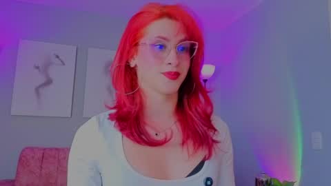 Juliana online show from March 19, 1:44 pm