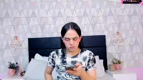Justine online show from April 28, 4:28 am