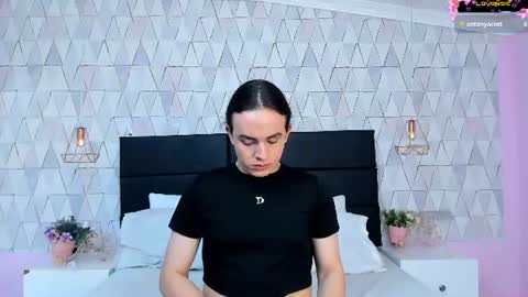 Justine online show from June 15, 4:58 am