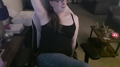 Camprincess331 online show from May 4, 1:21 am