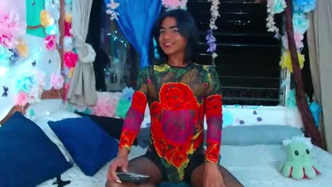 KARLY.  online show from February 20, 5:44 am