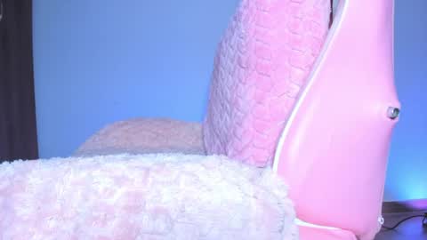 katalinaferreirax online show from May 31, 1:37 am
