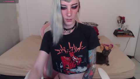 luna   online show from January 13, 2:18 am