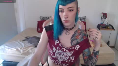 luna   online show from January 15, 8:48 pm