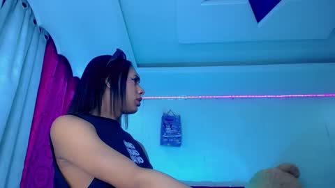 kayla_sexx online show from April 28, 3:11 am