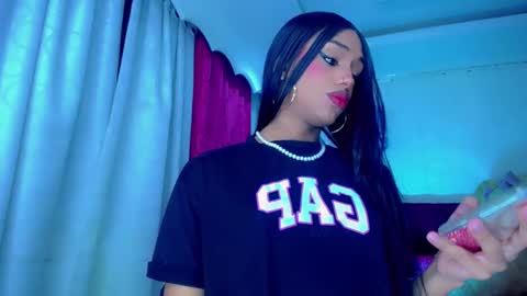 kayla_sexx online show from April 30, 11:53 pm