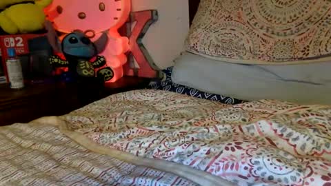 KCupCakes online show from March 12, 2:05 am