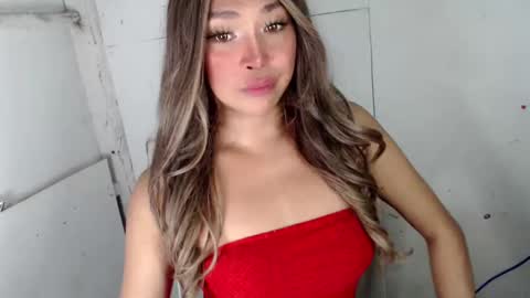 its me KELLY online show from December 24, 10:28 pm