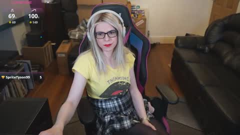 kelseycobalt online show from December 15, 10:15 pm