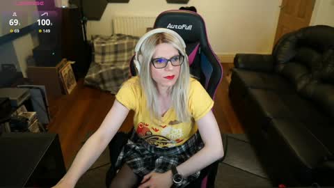 kelseycobalt online show from May 18, 7:52 pm