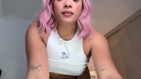 Hi Im kendra- onlyfans. isab2896 online show from July 18, 7:32 pm